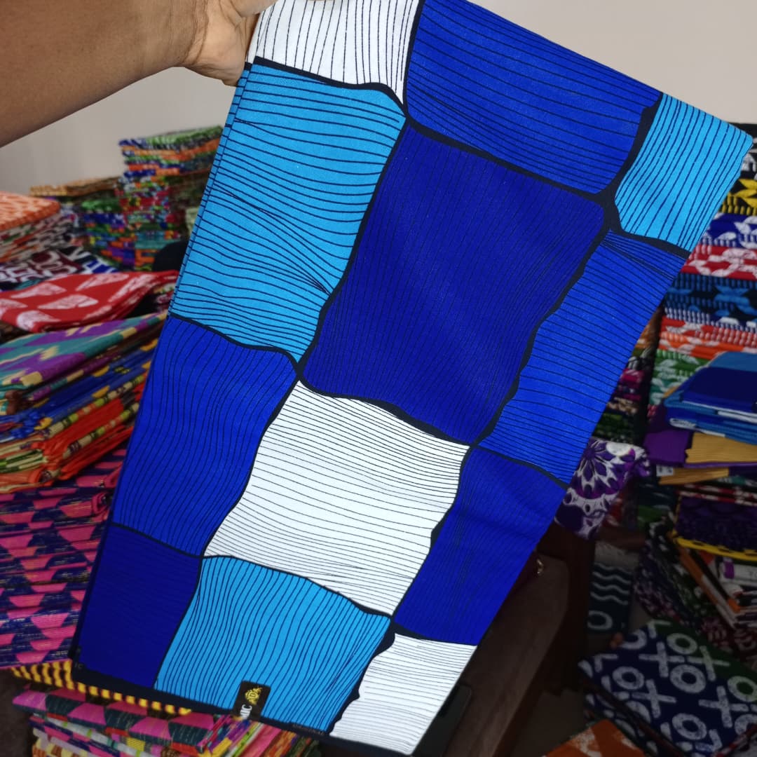 DYNAMIC 100% COTON WAX NIGERIAN batik patchwork carrés rayé bleu ciel blanc 